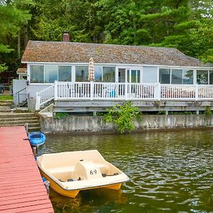 Renovated Lakefront House With Dock Pets Welcome! Villa New Marlborough Exterior photo