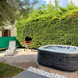 Apartamento Casa Di Bianca Con Jacuzzi Privata Riscaldata Pedemonte Exterior photo