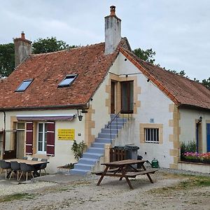 Apartamento Le Coeur Du Moulin Saint-Aubin-le-Monial Exterior photo