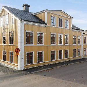 Apartamento Hernoerum Franzengatan - Centrala Laegenheter Härnösand Exterior photo