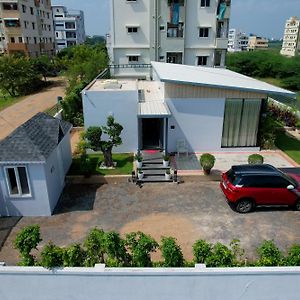 Hotel Le' Fairlawns Vijayawāda Exterior photo