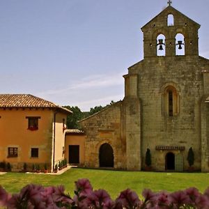 Capellan Villa Olmos de Ojeda Exterior photo