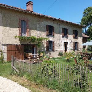 Ferme De Coumodous Bed and Breakfast Montmaurin Exterior photo