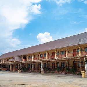 Chatsuree Boutique Resort Ubon Ratchathani Exterior photo