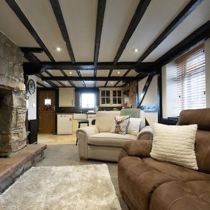 Wilsons Cottage - Cosy Cottage Based In The Lake District Camerton  Exterior photo