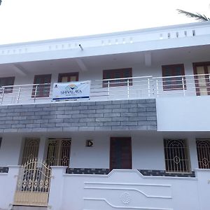 Shivalaya Home Stays Thiruvarur Exterior photo