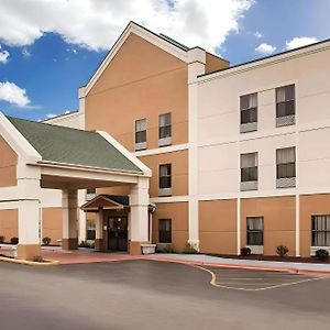 Halsted Inn And Suites Harvey - Chicago Southland Exterior photo