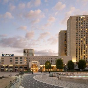 Hotel Hilton New Orleans Riverside Exterior photo