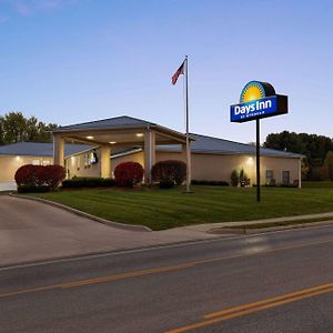 Days Inn By Wyndham Hillsboro Exterior photo