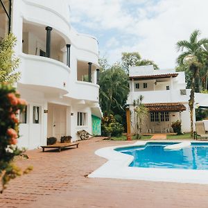 Alma Vida Hotel Quepos Exterior photo