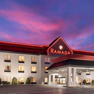 Hotel Ramada By Wyndham Harrisburg/Hershey Area Exterior photo