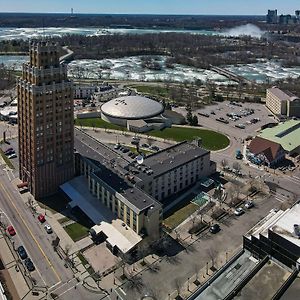 Quality Hotel & Suites At The Falls Niagara Falls Exterior photo