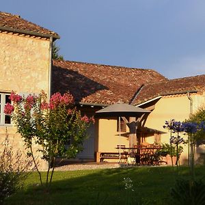 La Chambre Des Marronniers Bed and Breakfast La Romieu Exterior photo