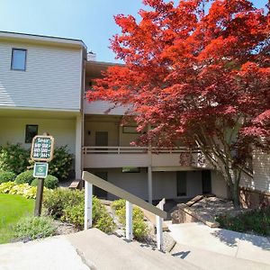 Apartamento Tee Time On Valleyway Drive Traverse City Exterior photo