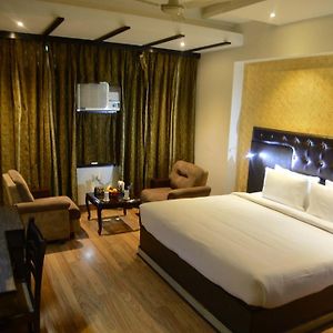 Hotel Krishna Continental Bathinda Room photo