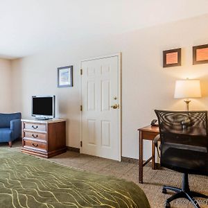 Comfort Inn & Suites South Burlington Exterior photo