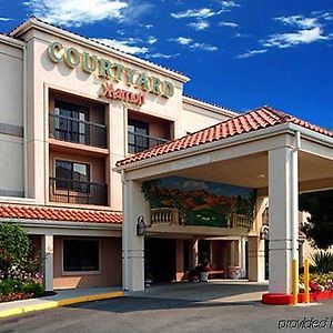 Courtyard By Marriott Livermore Exterior photo