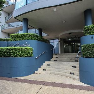 Apartamento Nautilos On The Harbour Newcastle Exterior photo