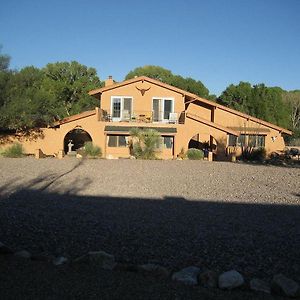 Hotel Lazy Dog Ranch Sierra Vista Exterior photo