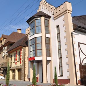 Felisa Hotel Jarkov Exterior photo