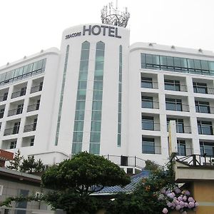 Seacore Hotel Ilsan Ni Exterior photo