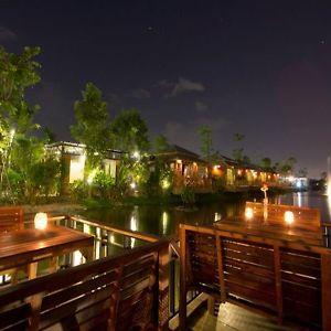 Jumpunta Gardenview Resort Bangkok Exterior photo