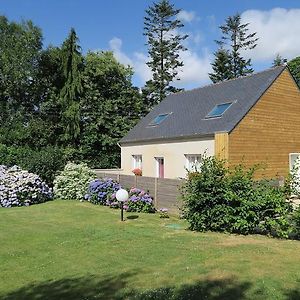 Kerhervé Villa Cléden-Poher Exterior photo