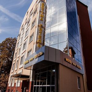 Hotel Optima Rivne Exterior photo