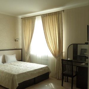 Royal Hotel Jarkov Room photo