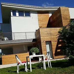 B&B Mele D'Oro Bozen Exterior photo