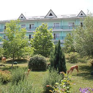 Green Hotel Almatý Exterior photo