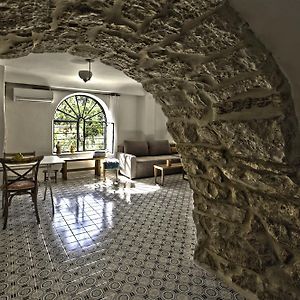 The Nest - A Romantic Vacation Home In Ein Kerem - Jerusalén Room photo