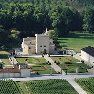 Chateau La Tour Carnet Bed and Breakfast Saint-Laurent-de-Medoc Exterior photo