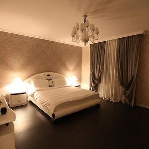 Grace Apartments Boryspilʼ Room photo