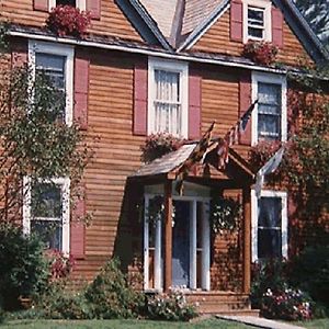 Chesapeake Inn Of Lenox Exterior photo