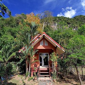 Langu Phupha Resort Satun Exterior photo