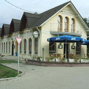 Hotel Margareta Panzio Zomba Exterior photo