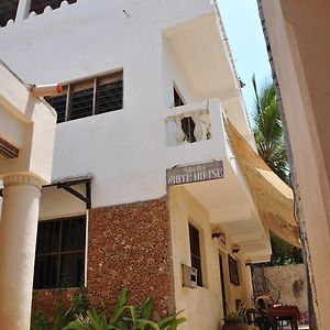 Shella White House Bed and Breakfast Lamu Exterior photo