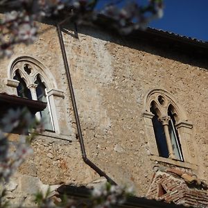 La Bifora E Le Lune Vico Sotto Gli Archi 5 Bed and Breakfast Santo Stefano Di Sessanio Exterior photo