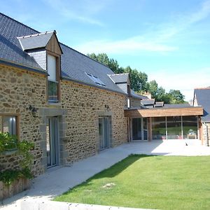 Hotel La Ferme Du Chauchix Lamballe Exterior photo