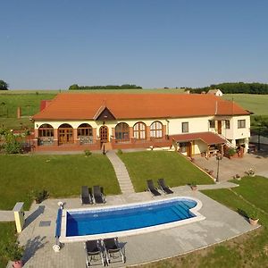Villa Teleki Exterior photo