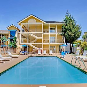 Days Inn&Suites Santa Cruz Facilities photo