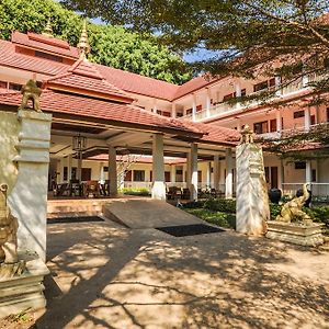Suan Bua Hotel&Resort Ban Pong  Exterior photo