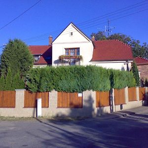 Hotel Penzion Cihelna Brno Exterior photo