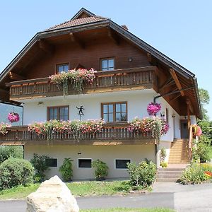 Hotel Pension Neuhof Ossiach Exterior photo