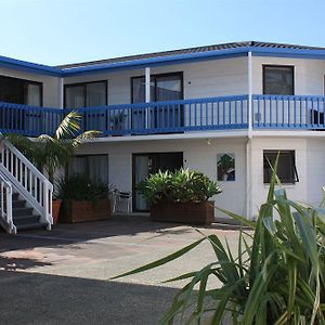 Snells Beach Motel Exterior photo