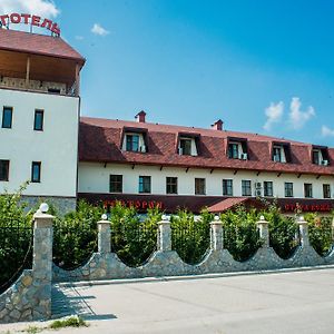 Stara Vezha Hotel Boryspilʼ Exterior photo