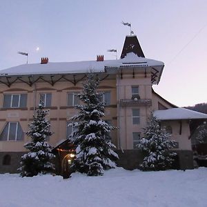 Hotel Perlyna Krasiyi Vyshka Exterior photo