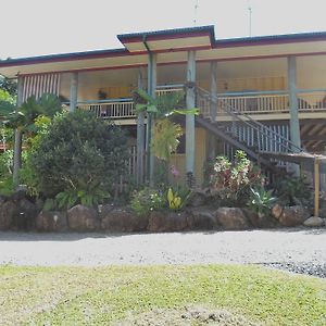 Licuala Lodge Mission Beach Exterior photo