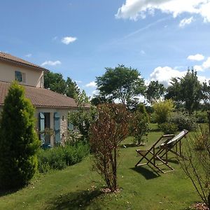 La Chaumeauniere Bed and Breakfast Aigrefeuille-dʼAunis Exterior photo